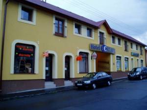 Hotel Clavis,Luenec